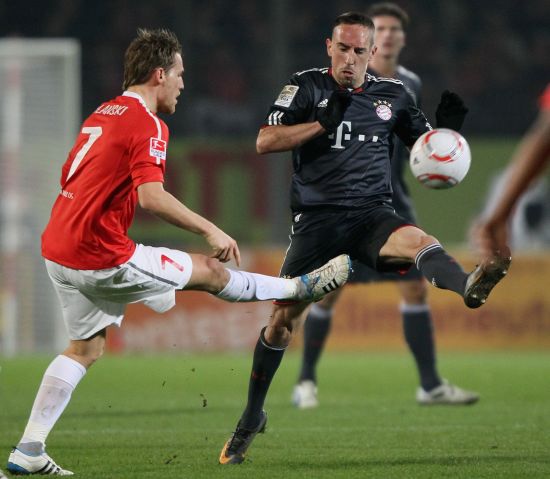 洛佩斯伤退 洛佩斯伤退